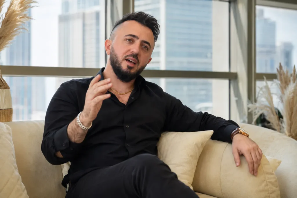 Danesya adviser talking through the Dubai market
